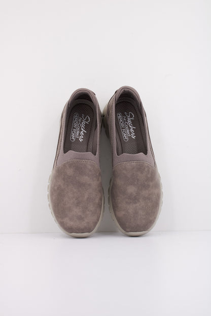 SKECHERS GRACEFUL - LEANING I en color DKTP  (3)