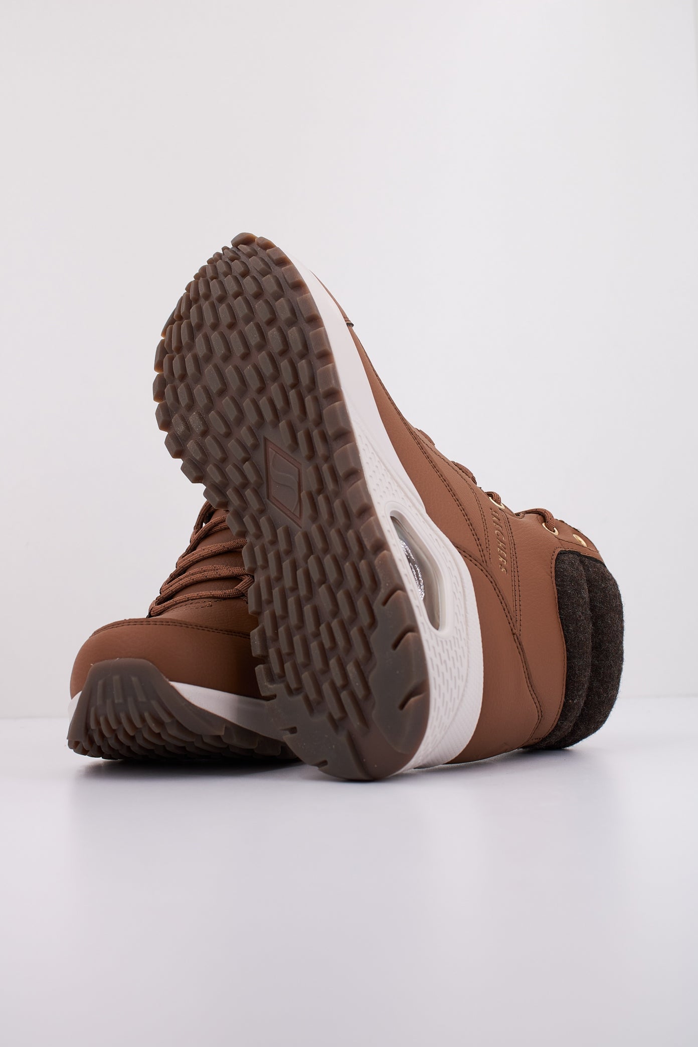 SKECHERS UNO RUGGED en color WTN  (5)