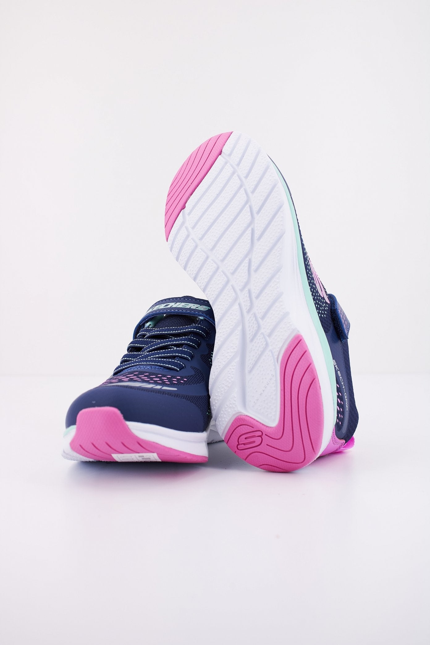 SKECHERS ULTRA GROOVE-HYDRO M en color NVMT  (5)