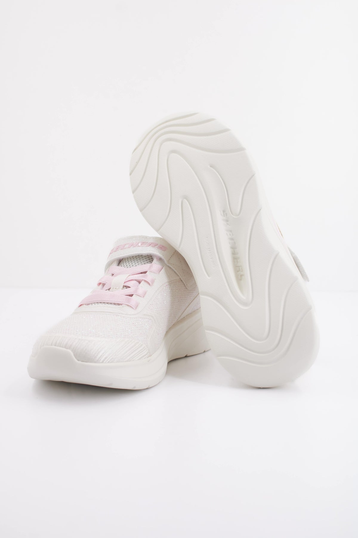 SKECHERS WAVE  en color NAT  (5)