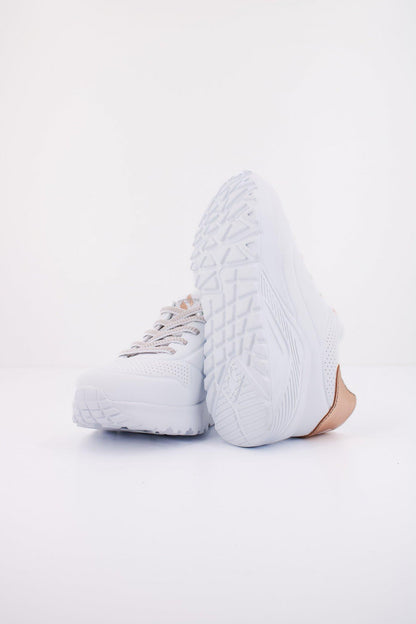 SKECHERS UNO LITE-METALLIC MO en color WHT  (5)