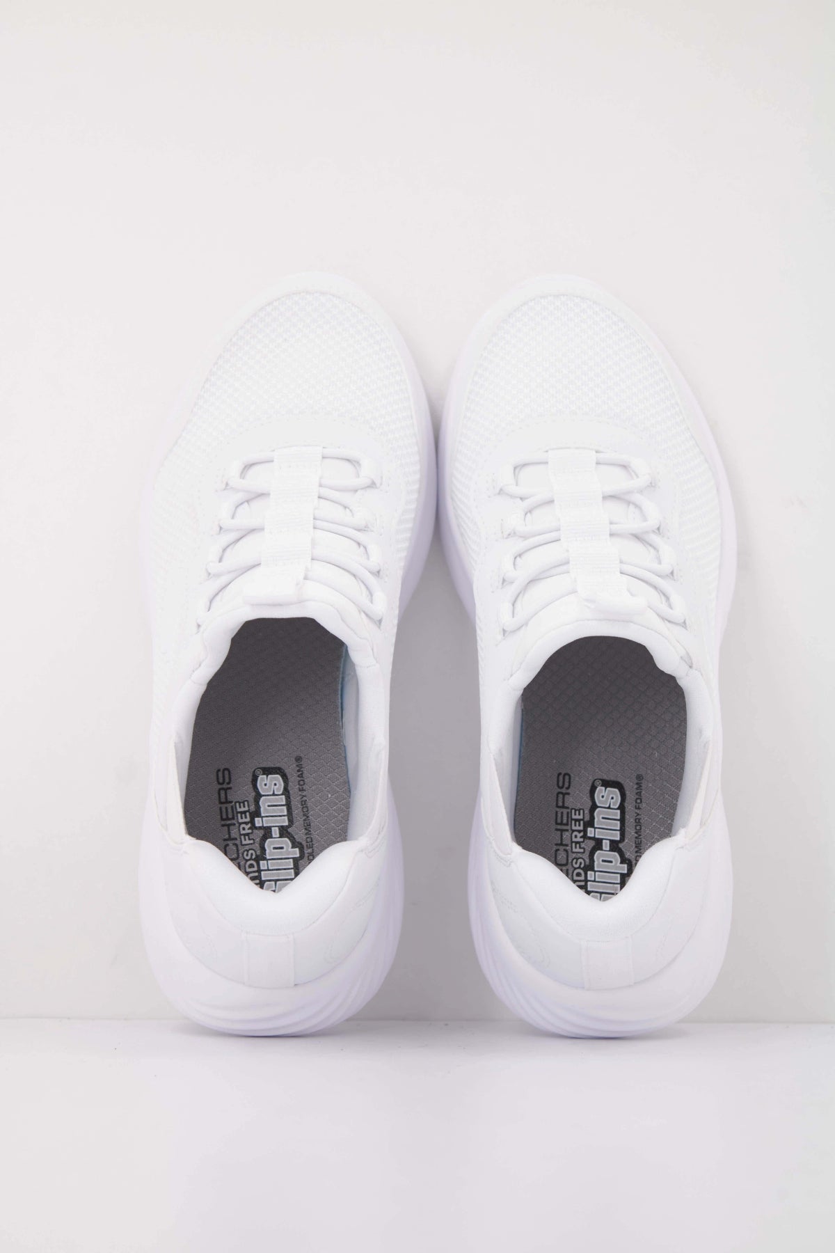 SKECHERS BOUNDER - BRISK-BURS en color WHT  (3)