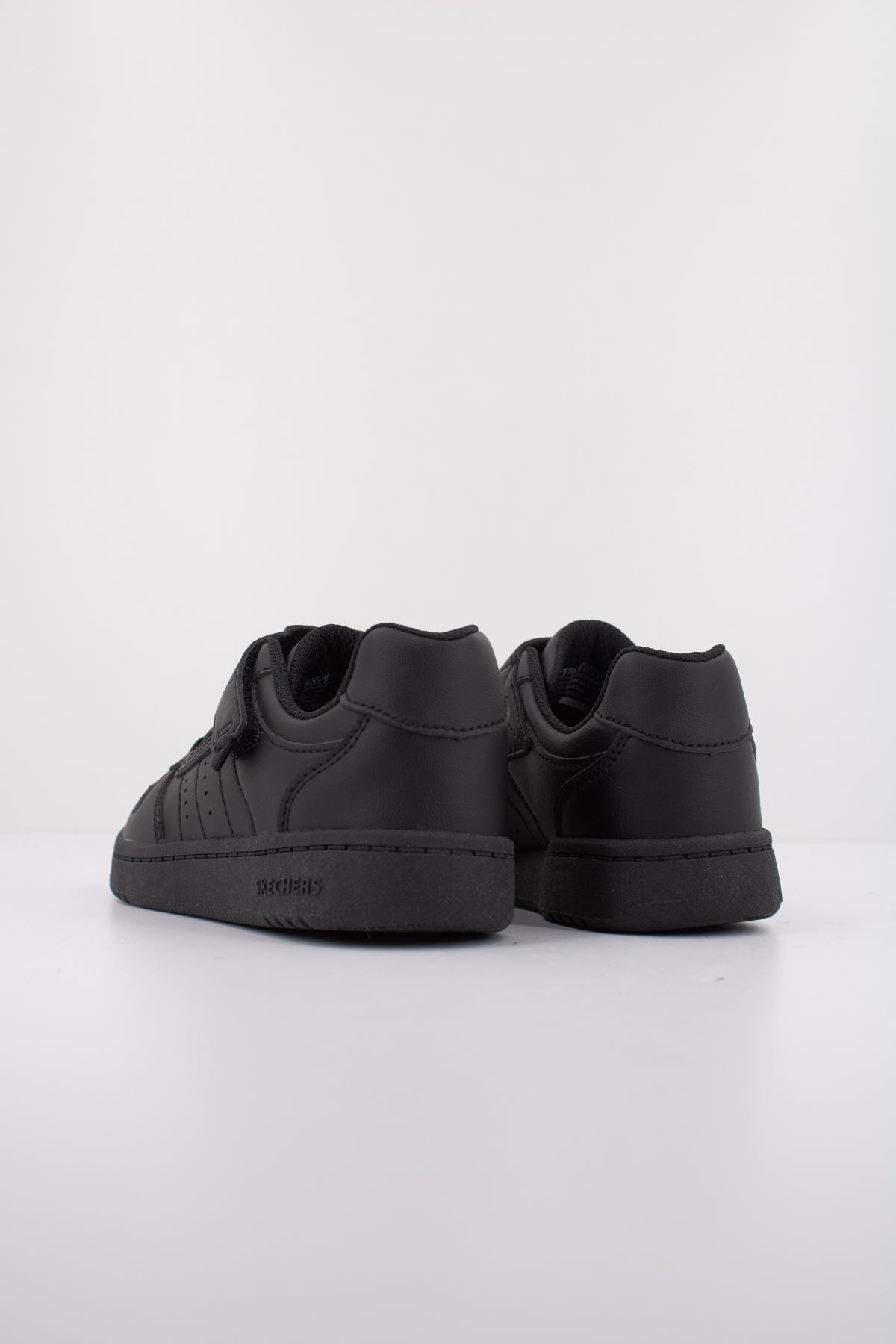SKECHERS QUICK STREET en color BBK  (4)