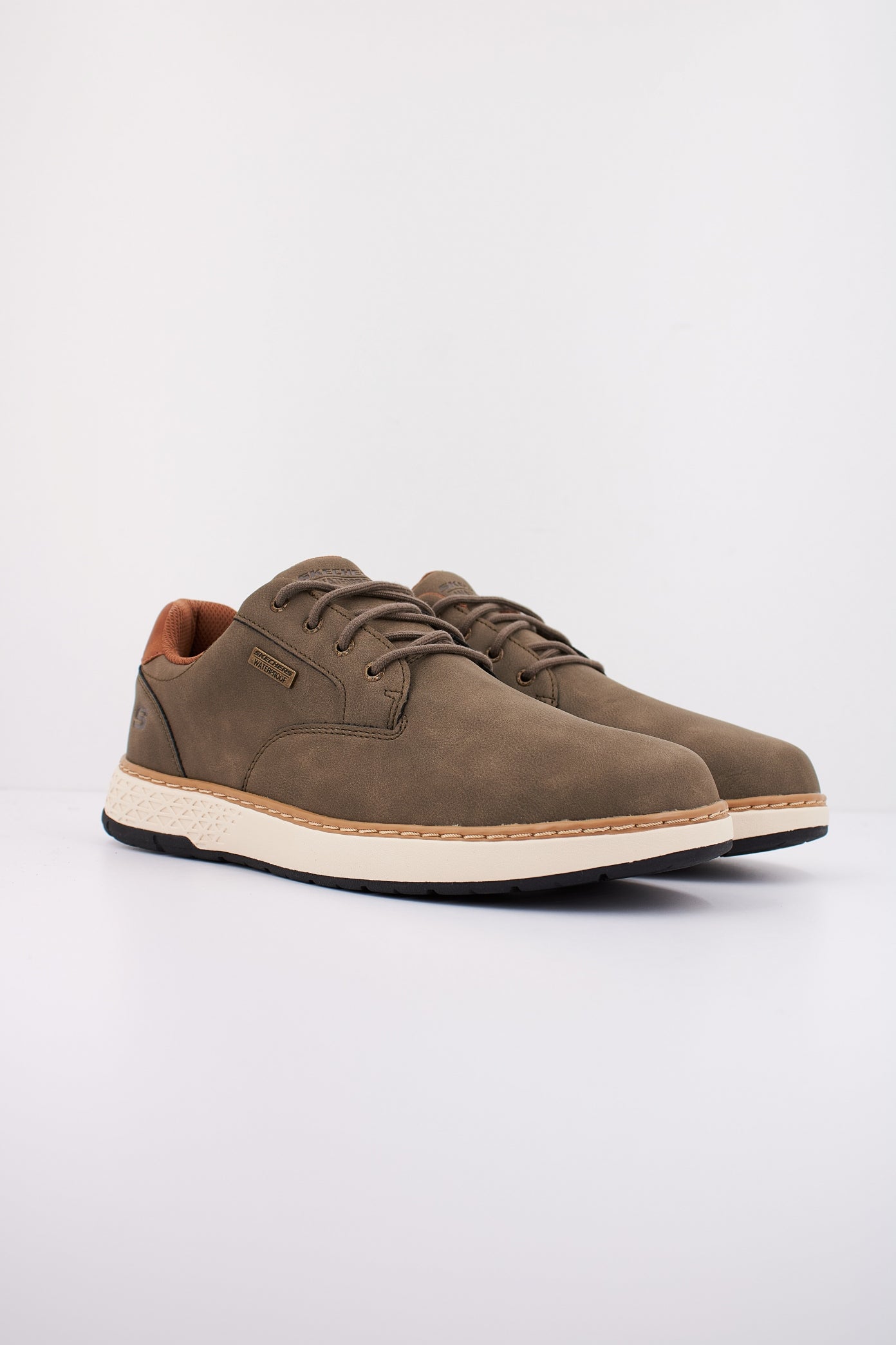 SKECHERS GARLAN - PRYOR en color OLV  (2)