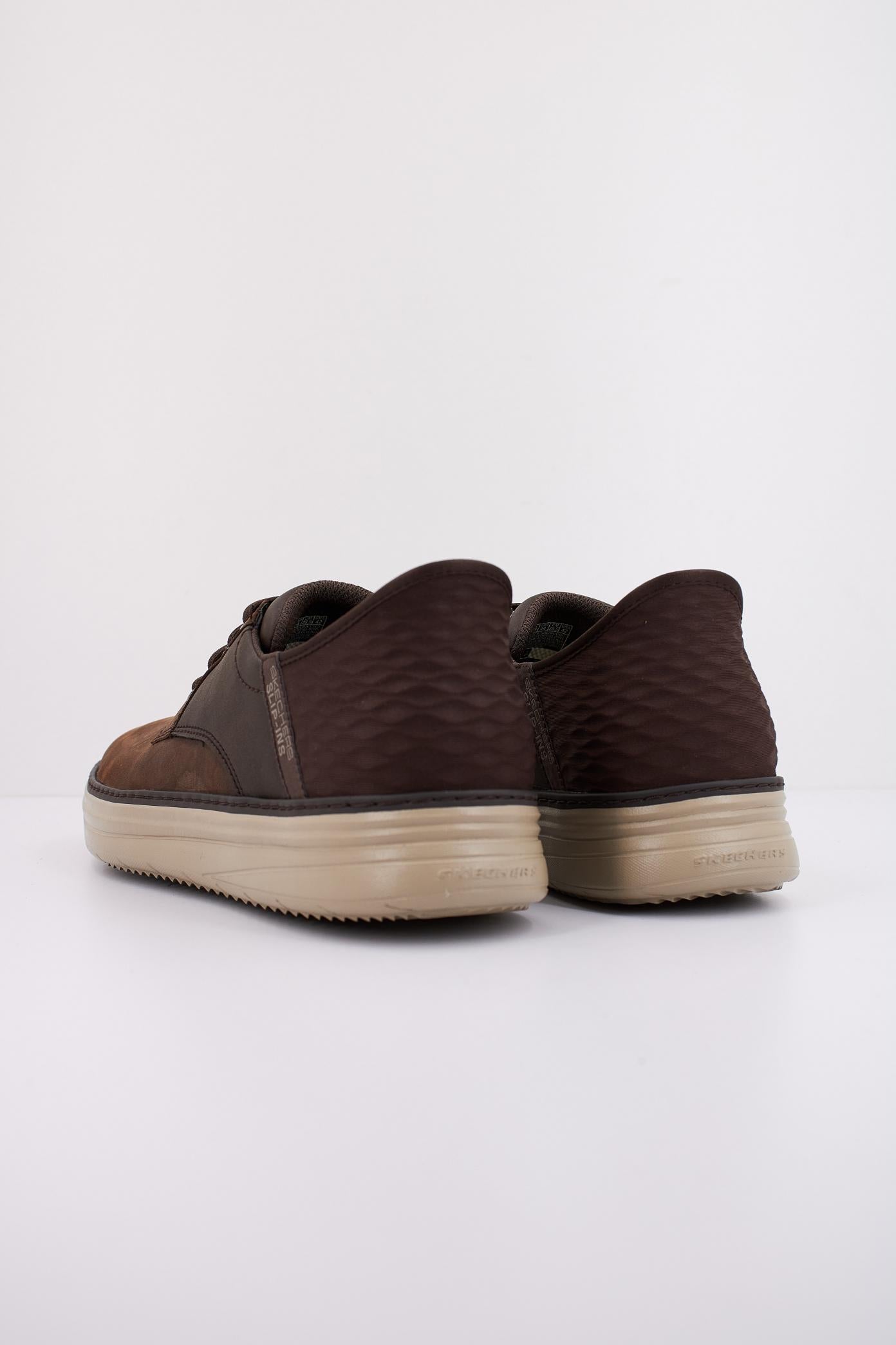 SKECHERS SLIP INS HYLAND - RA en color COC  (4)