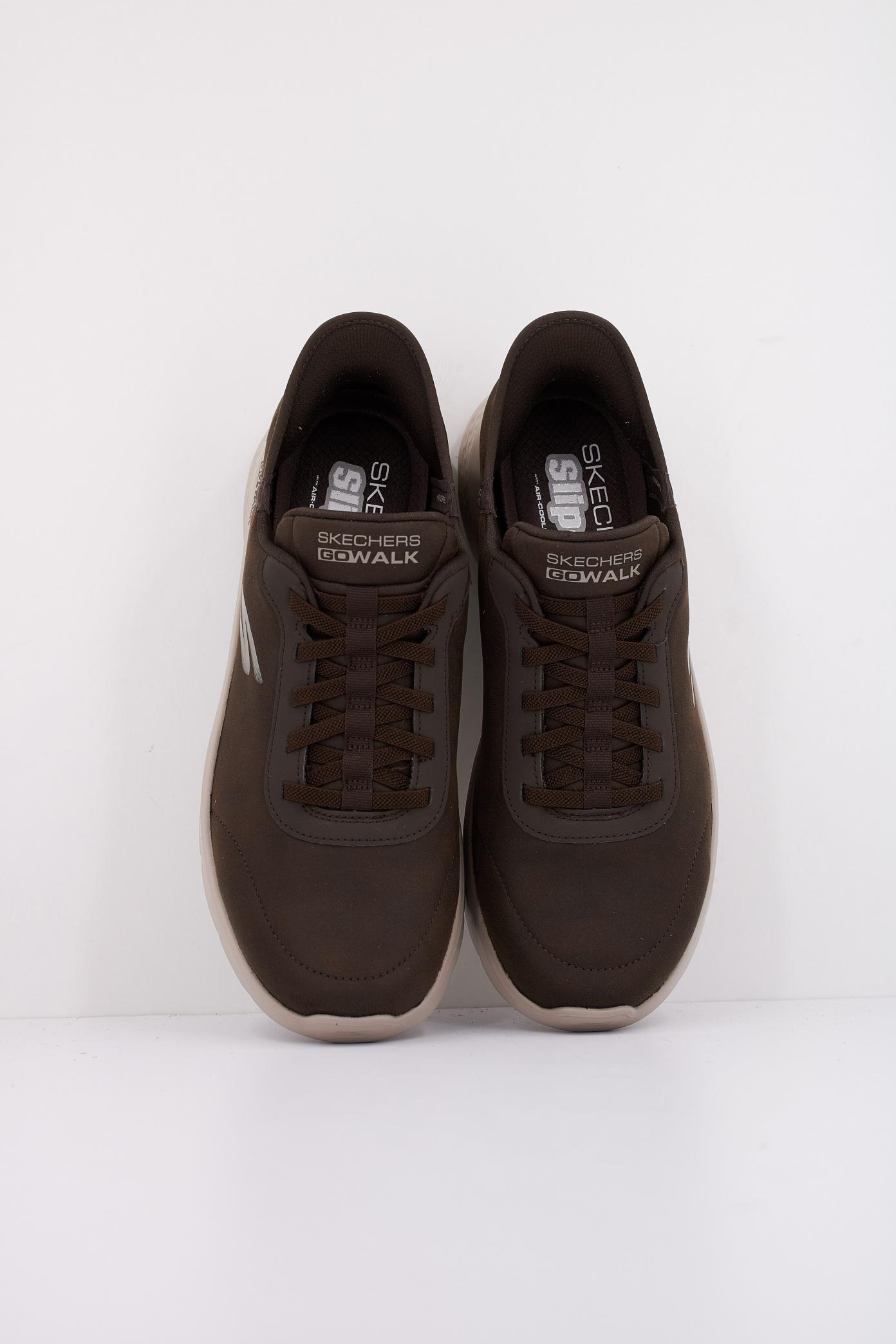 SKECHERS SLIP - INS GO WALK F en color BRN  (3)