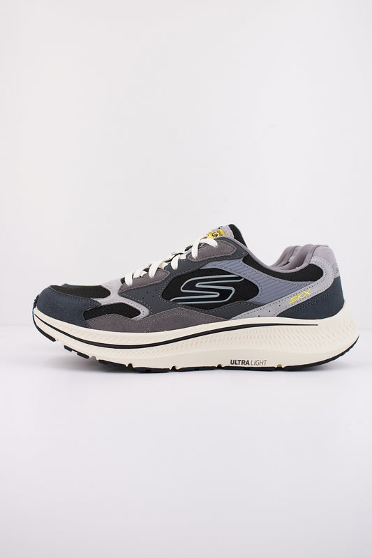 SKECHERS RUN CONSISTENT . en color CCBK  (1)