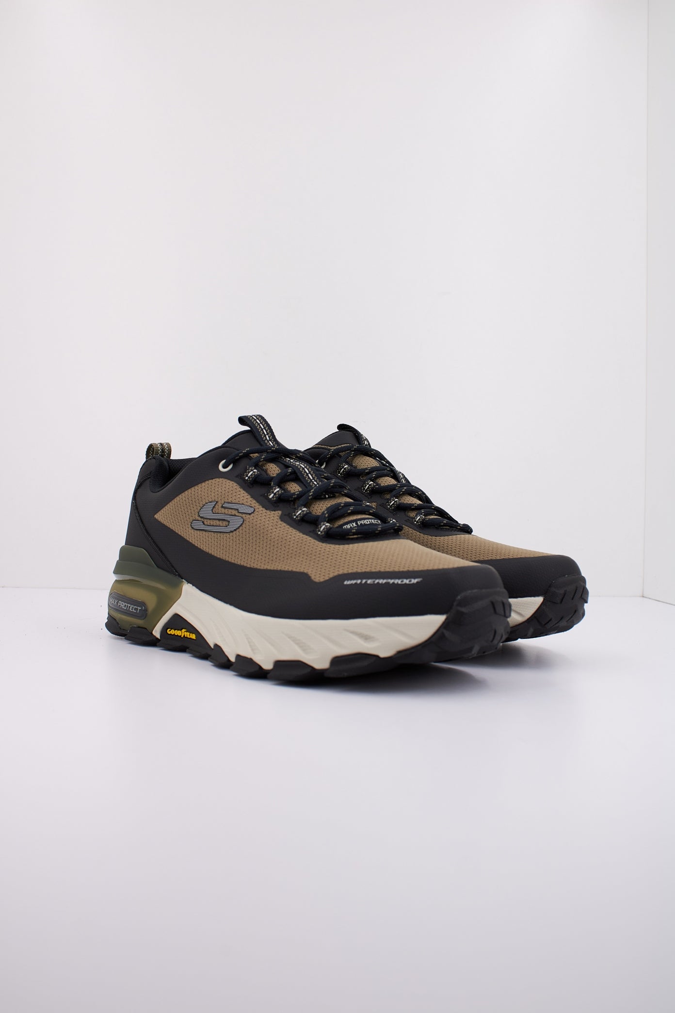 SKECHERS MAX PROTECT - FAST T en color OLBK  (2)