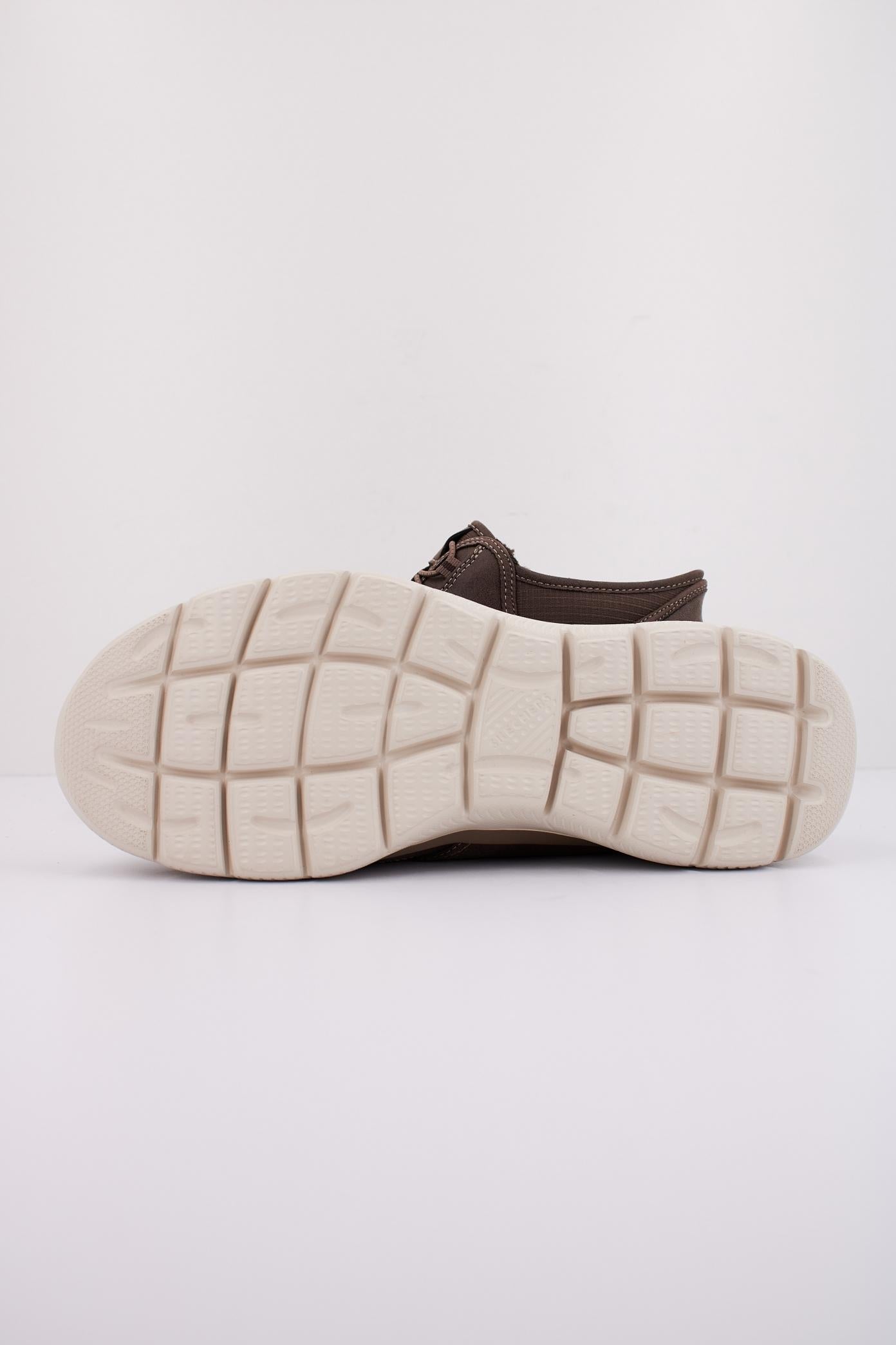 SKECHERS SLIP INS - SUMMITS - en color CHOC  (5)