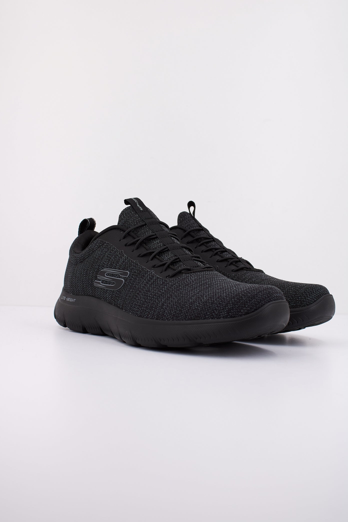 SKECHERS SUMMITS - SORENZ en color BBK  (2)