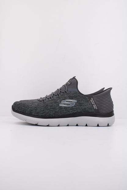 SKECHERS SUMMITS - KEY PACE en color CCBK  (1)