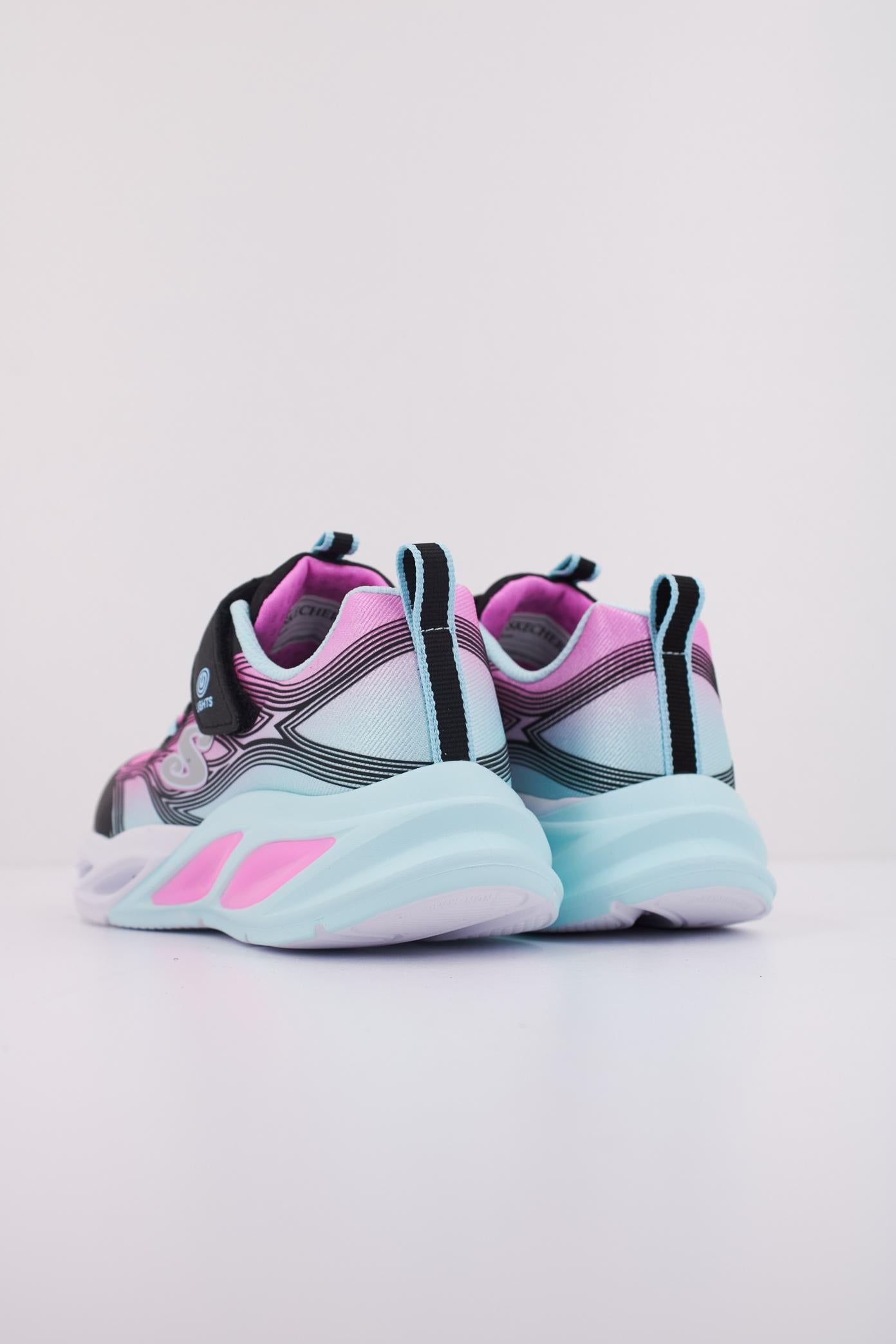 SKECHERS COSMIC GLOW en color BKMT  (4)