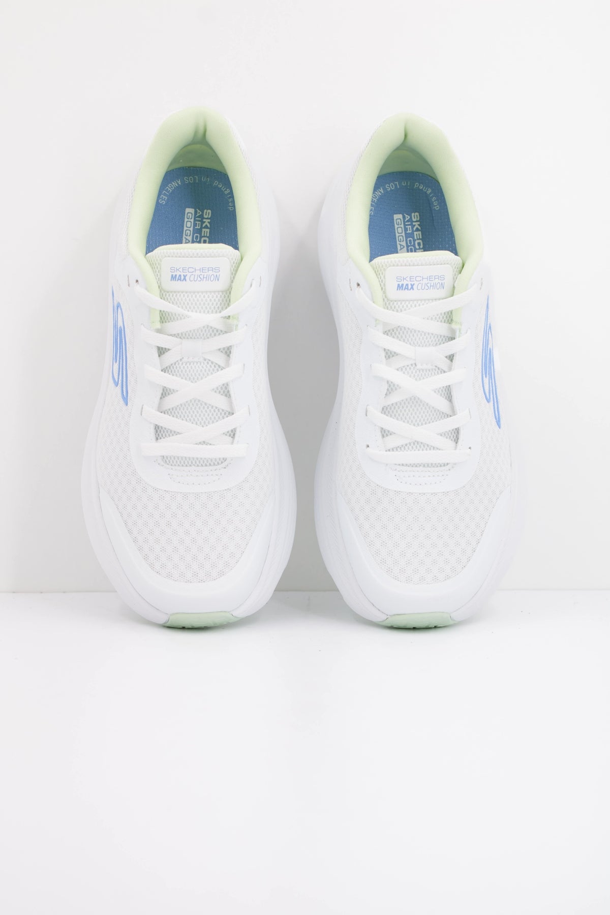 SKECHERS MAX CUSHIONING ENDEA en color WMNT  (3)