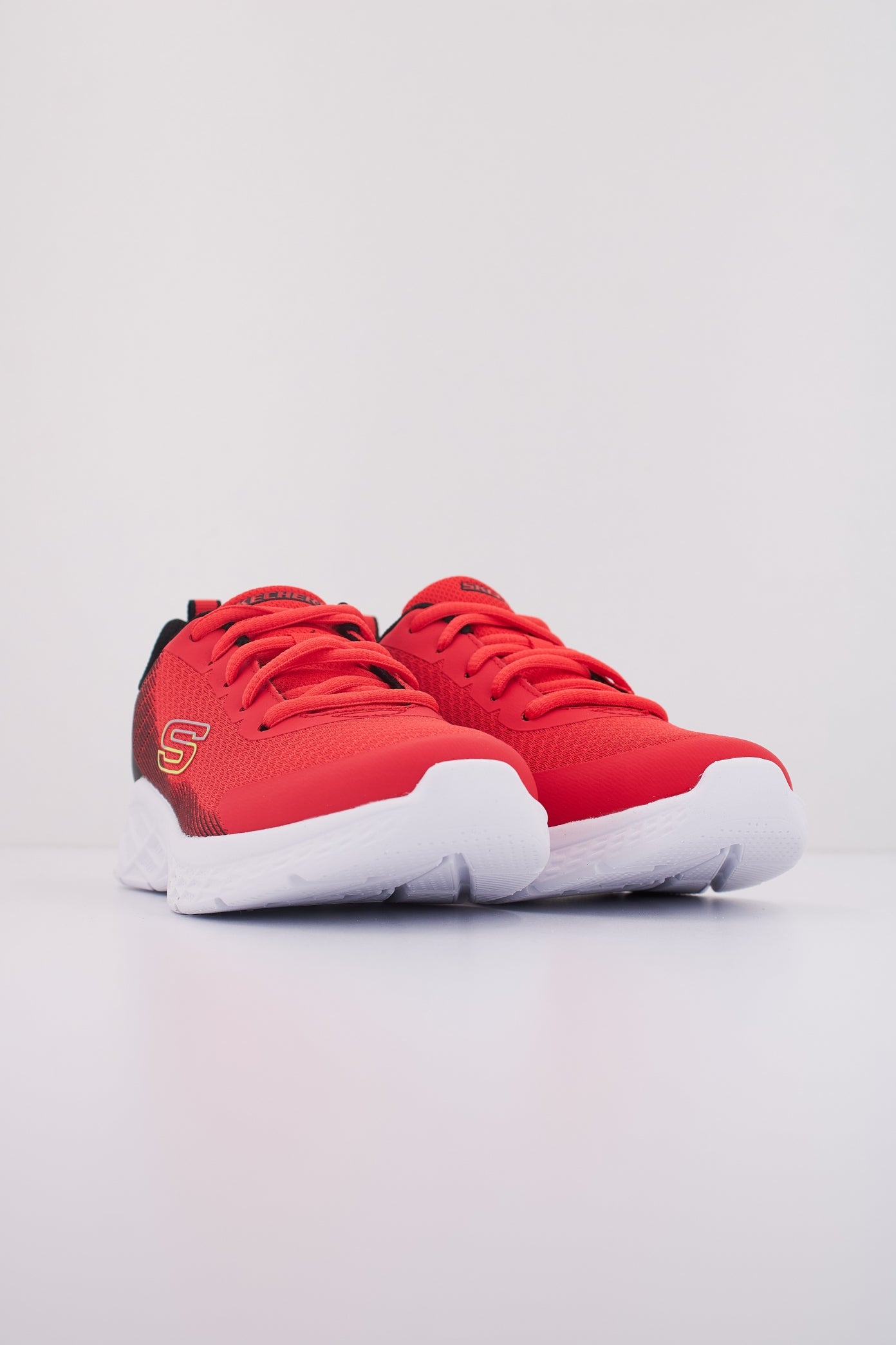 SKECHERS MICROSPEC II en color RDBK  (2)