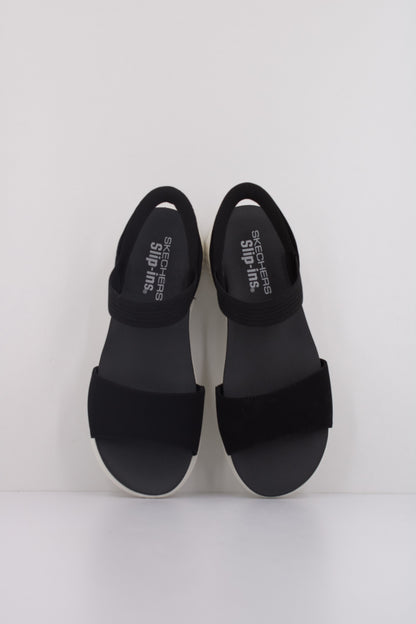 SKECHERS SLIP INS - SUMMERVIL en color BLK  (3)