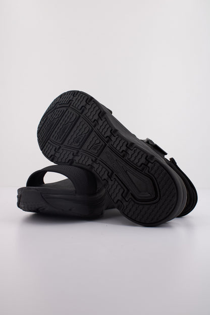 SKECHERS D'LUX WALKER en color BBK  (5)