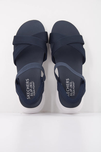 SKECHERS  ULTRA FLEX . SAND en color NVY  (3)