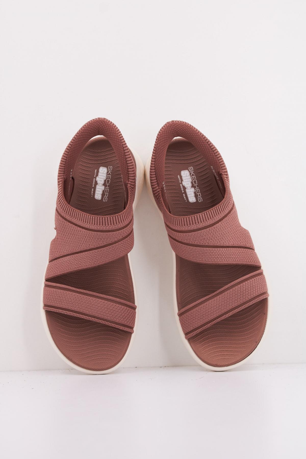 SKECHERS SLIP-INS  GO WALK FL en color BRN  (3)