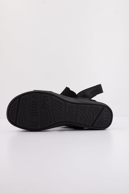 SKECHERS ARYA en color BBK  (5)