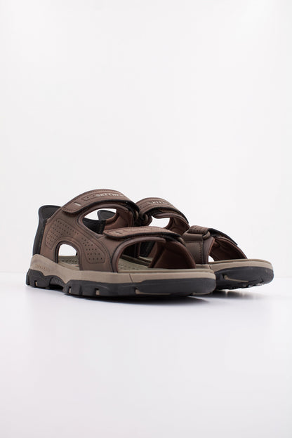 SKECHERS SLIP-INS TRESMEN-REE en color CHOC  (2)