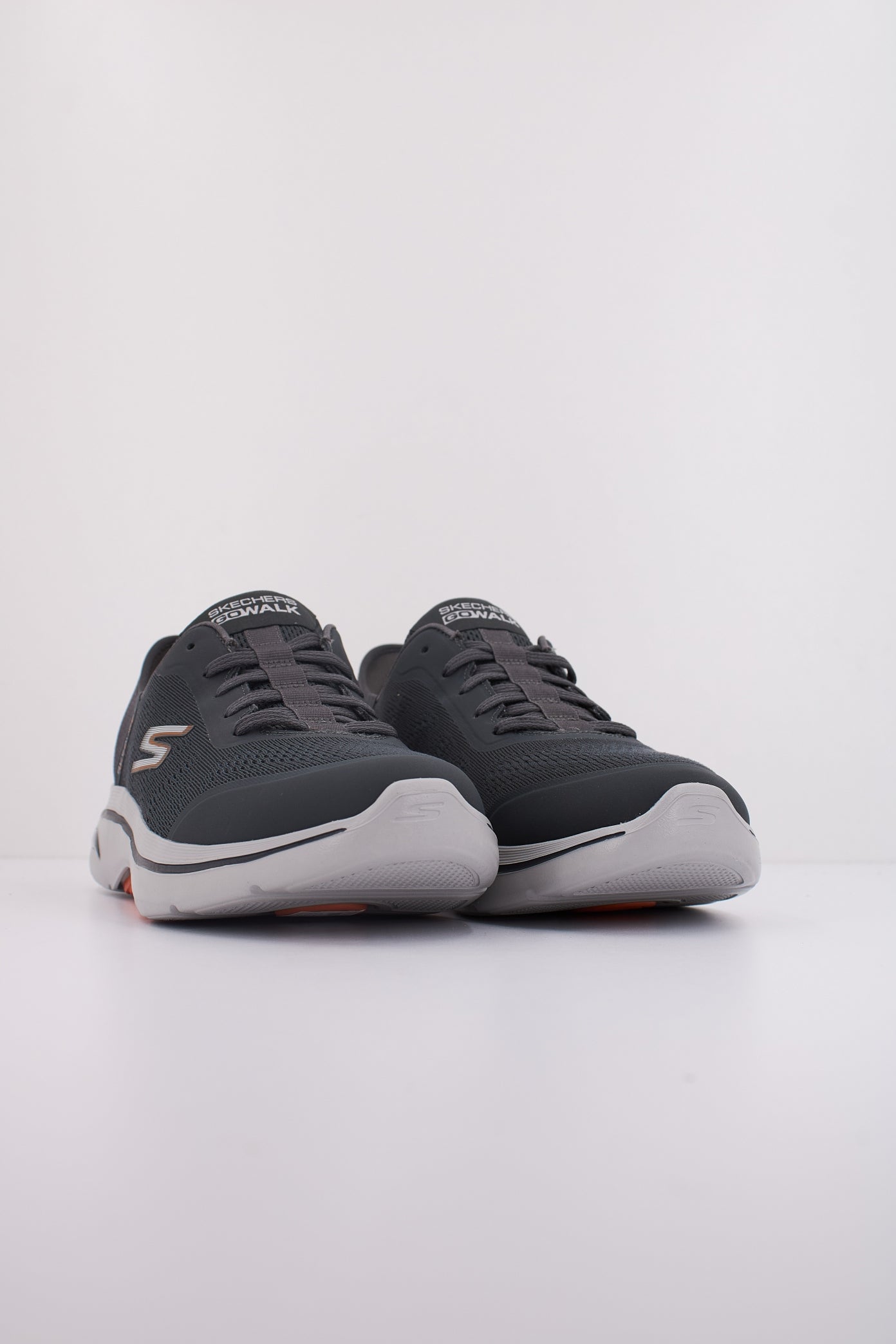SKECHERS GO WALK ARCH . en color CCOR  (2)