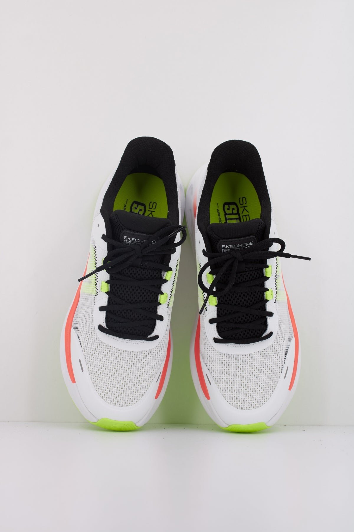 SKECHERS MAX XUSHIONING GLIDE en color WMLT  (3)