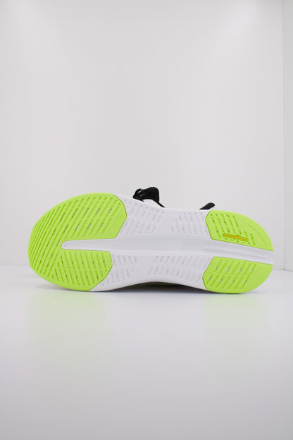 SKECHERS MAX XUSHIONING GLIDE en color WMLT  (5)
