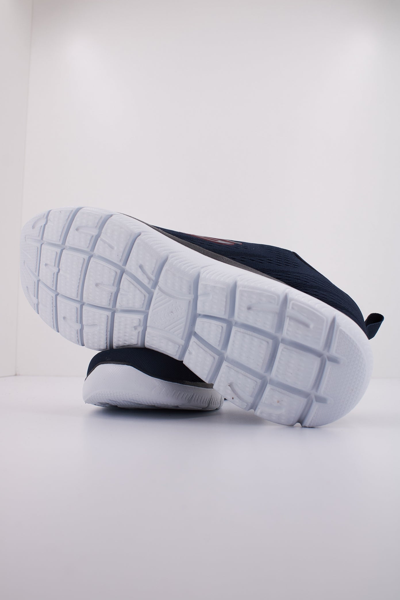SKECHERS SUMMITS en color NVRD  (5)