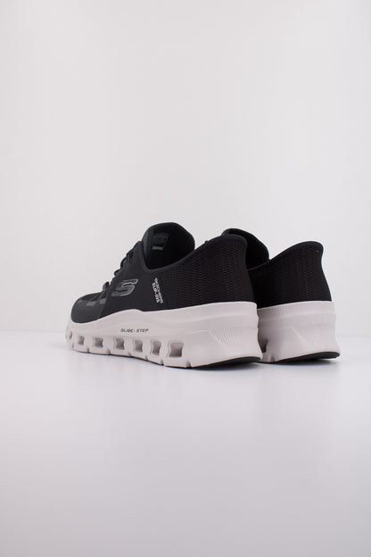 SKECHERS  GLIDE STEP PRO  en color BLK  (4)