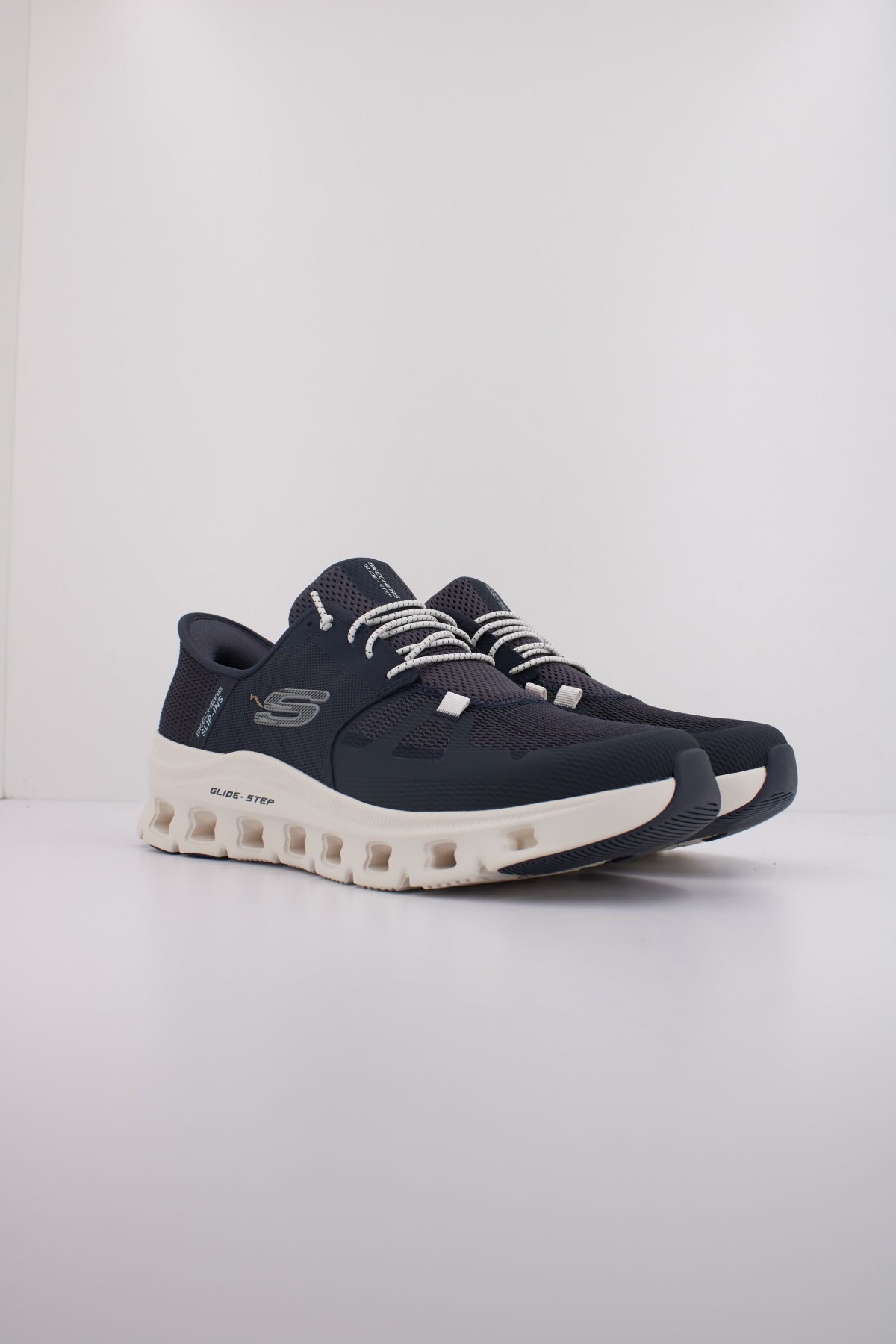 SKECHERS  GLIDE STEP PRO  en color NVY  (2)
