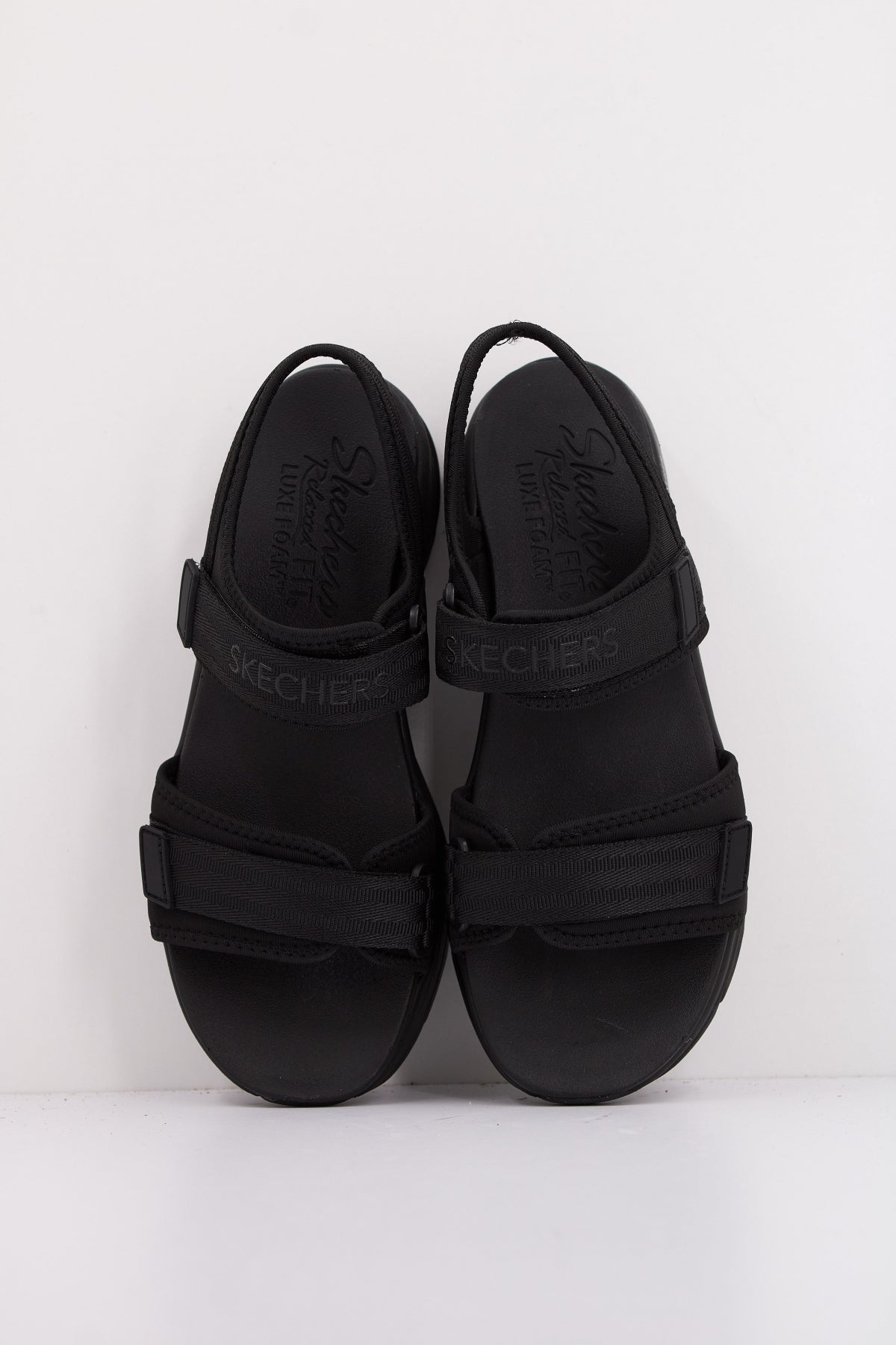 SKECHERS D'LUX WALKER ADORE en color BBK  (3)