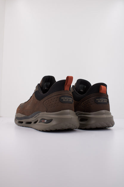 SKECHERS ARCH FIT ORVAN - MOX en color COC  (4)