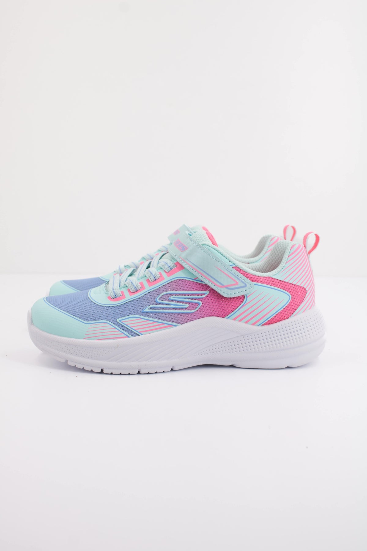 SKECHERS L  en color AQMT  (1)