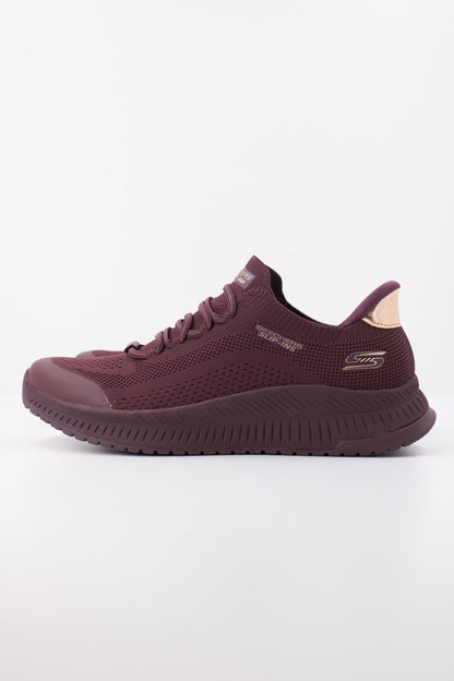 SKECHERS S BOBS SQUAD  en color BURG  (1)