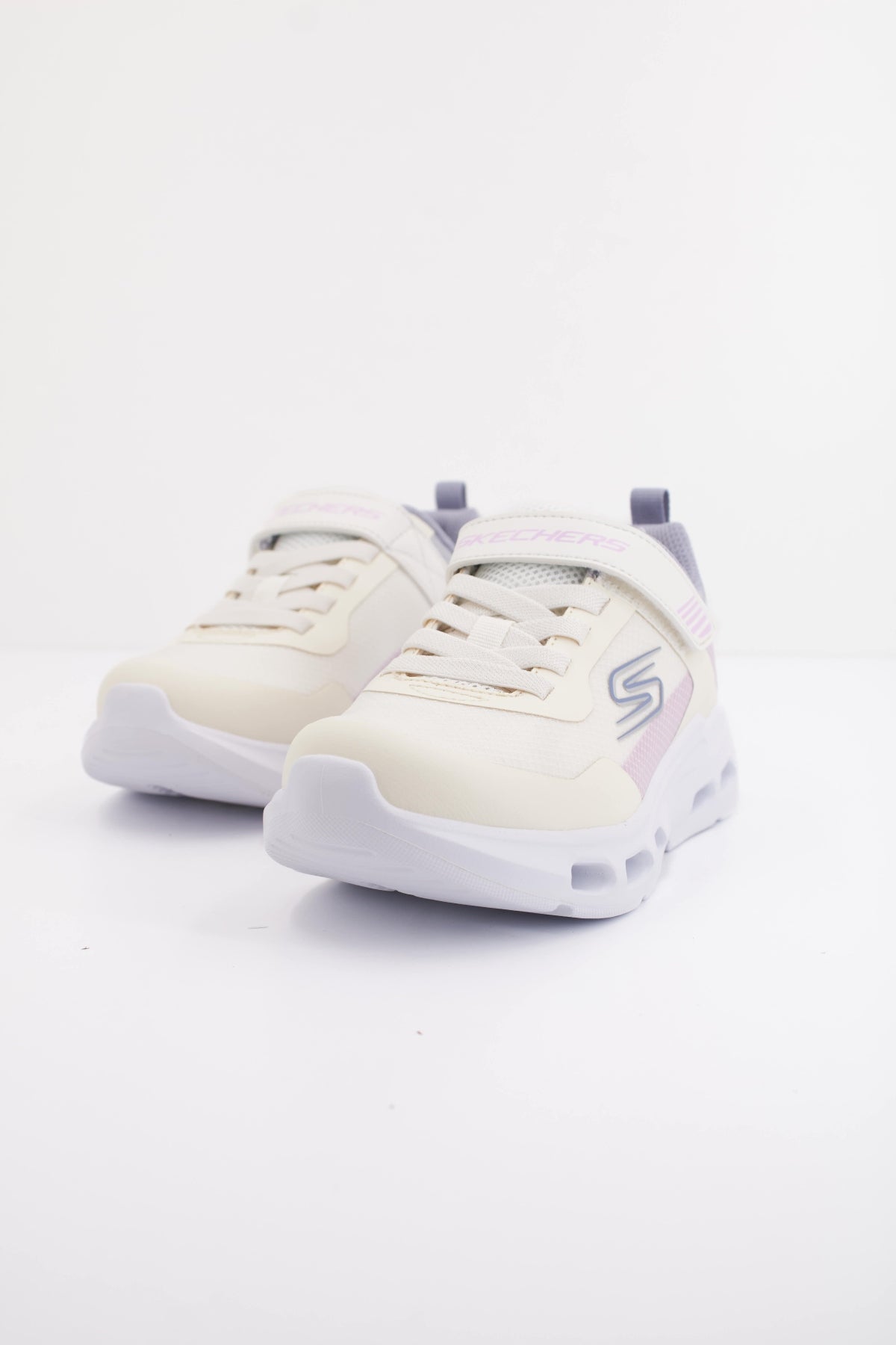 SKECHERS GLIDE STEP DRIFT en color NTMT  (2)