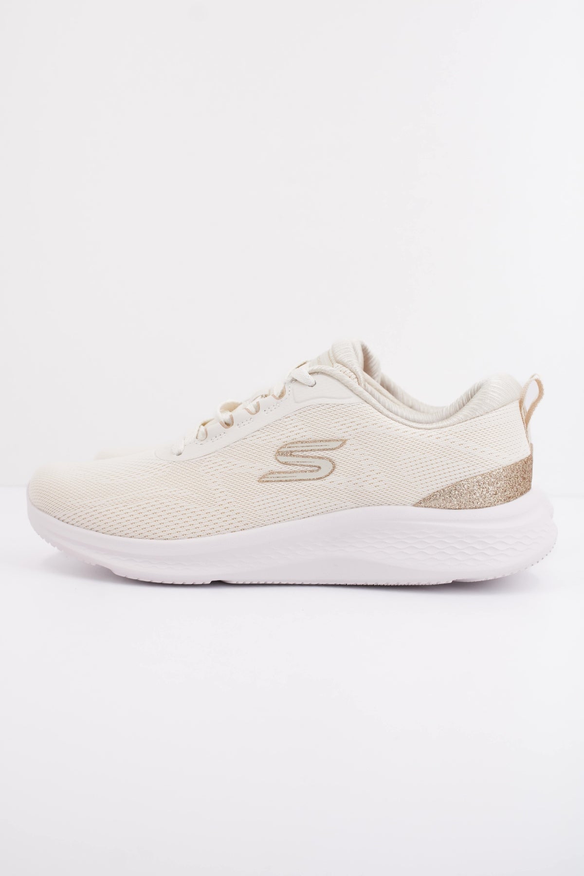 SKECHERS LITE PRO . BRILLIA en color NTGD  (1)