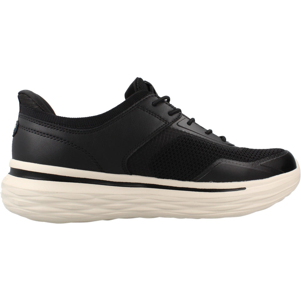 SKECHERS  NEVARRO TAVO  en color BLK  (4)