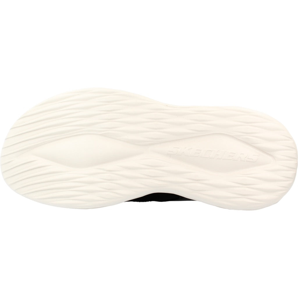 SKECHERS  NEVARRO TAVO  en color BLK  (6)