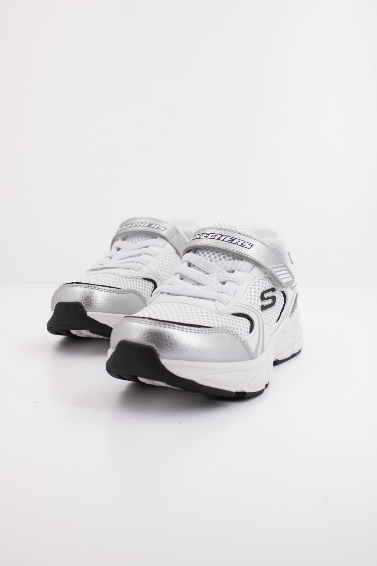 SKECHERS RETRO GRAPH en color WSL  (2)