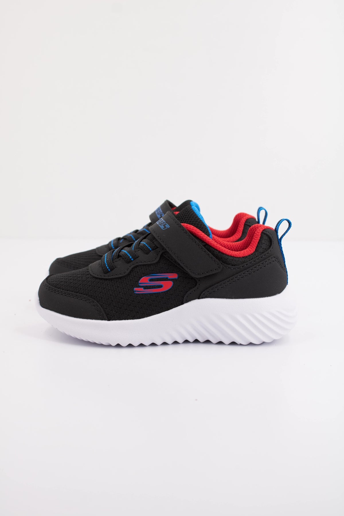 SKECHERS BOUNDER TECHROX en color BLK  (1)