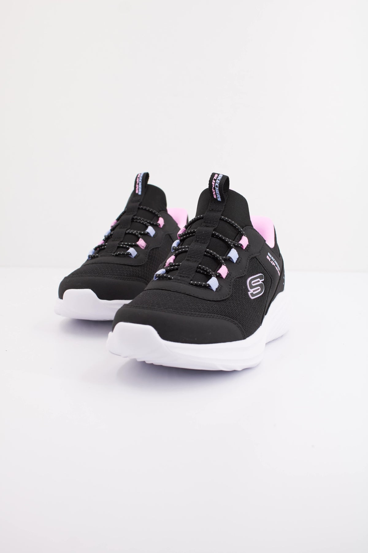 SKECHERS BOUNDER PRO - STEP O en color BLK  (2)
