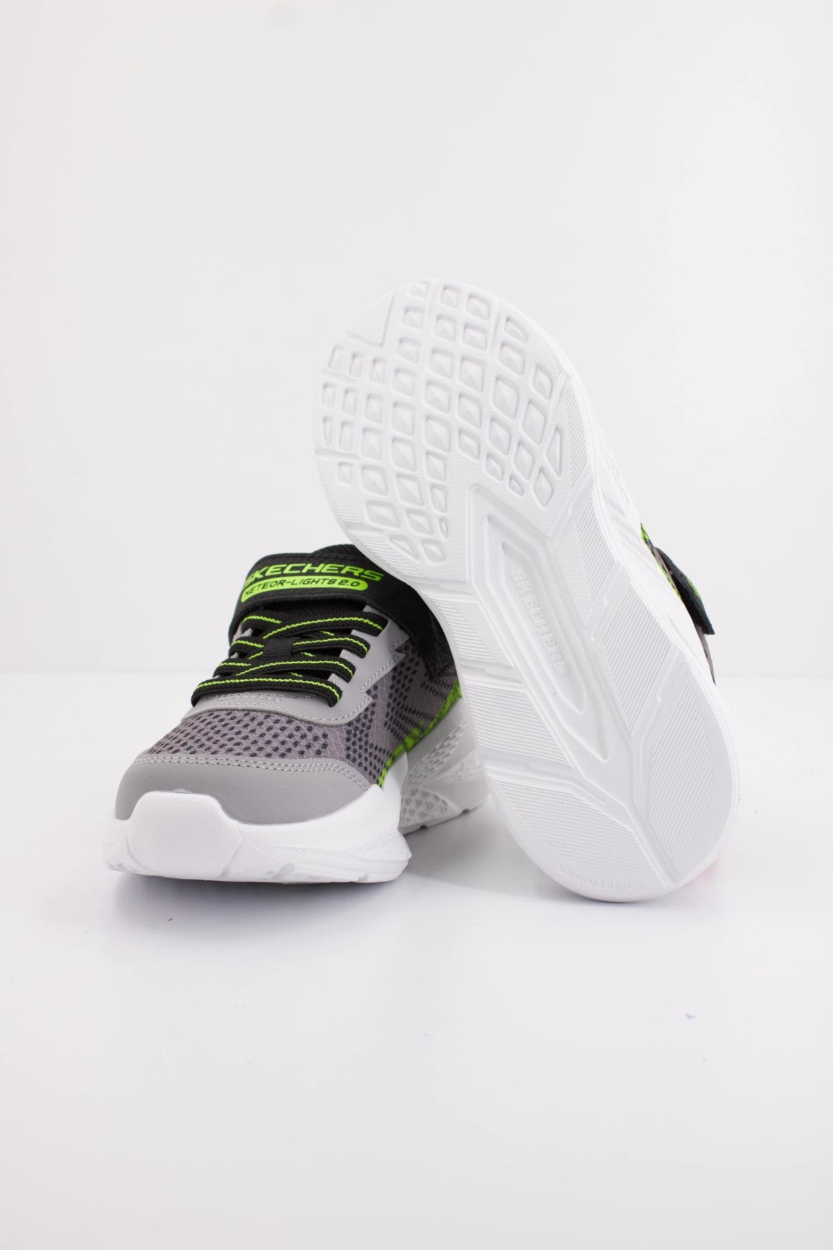 SKECHERS METEOR LIGHTS en color GYBK  (5)