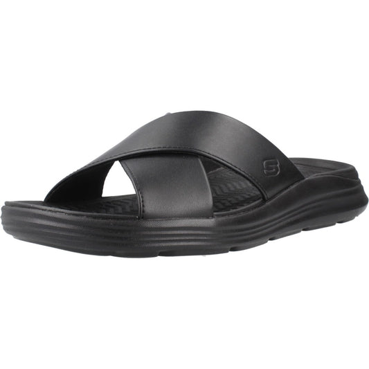 SKECHERS SARGO DENAL en color BBK  (1)