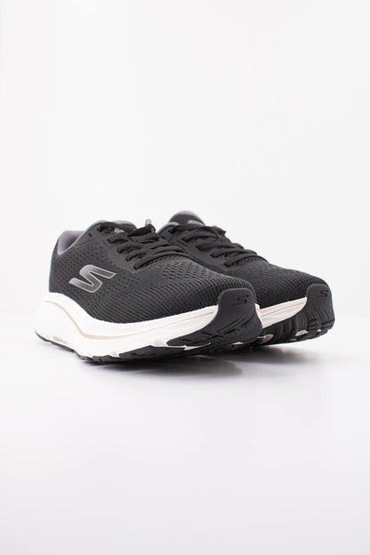 SKECHERS S GO RUN CONSI en color BLK  (2)