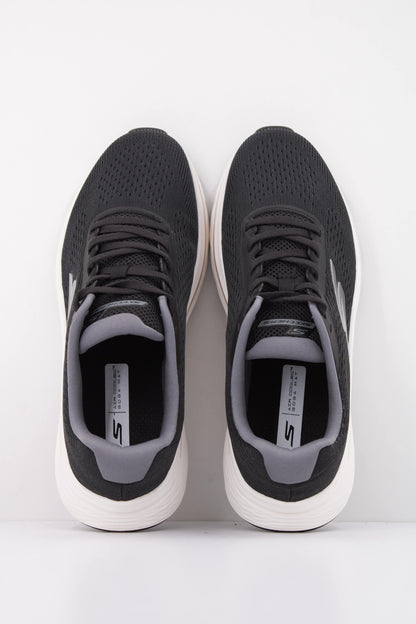 SKECHERS S GO RUN CONSI en color BLK  (3)