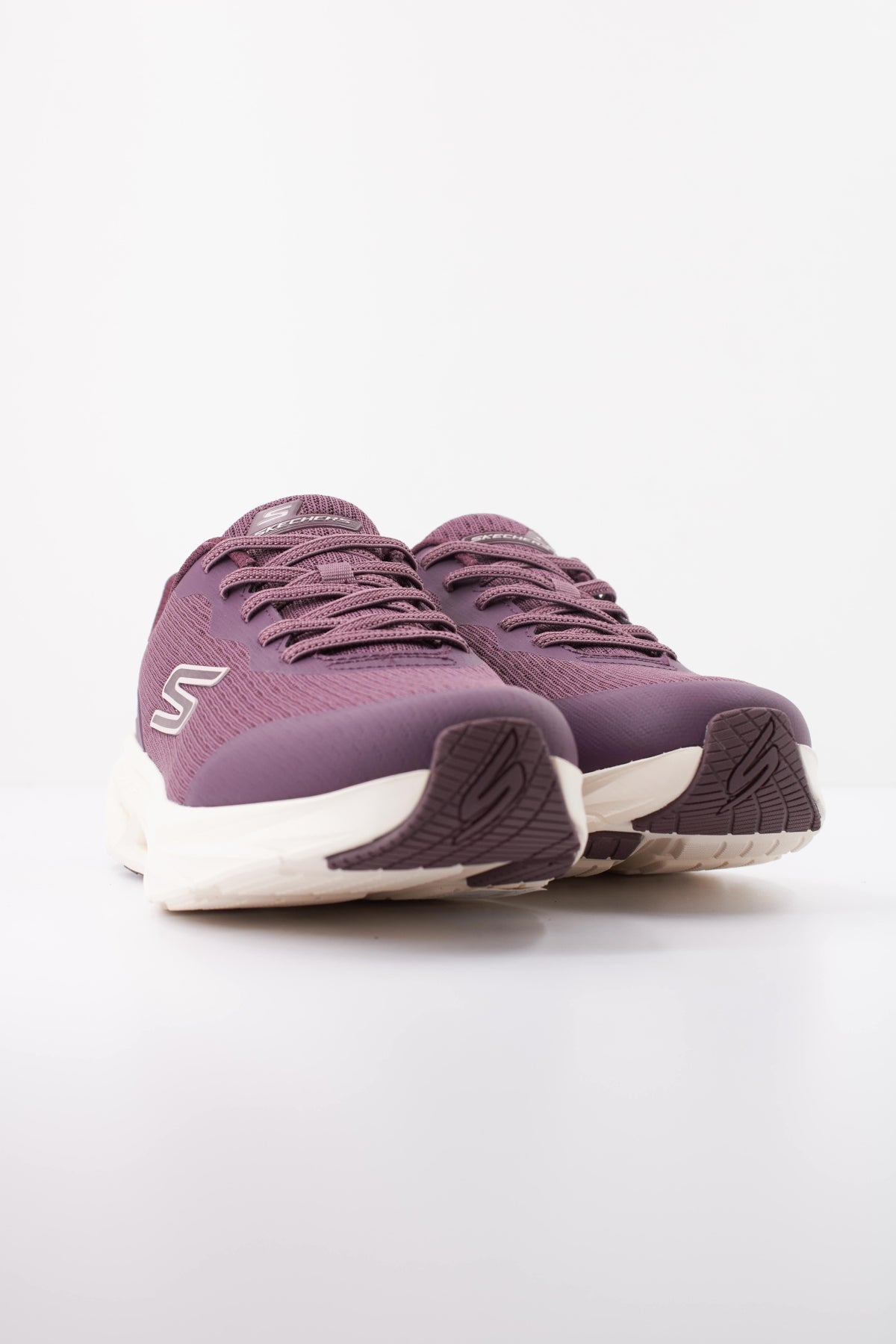 SKECHERS S GLIDE STEP V en color BURG  (2)