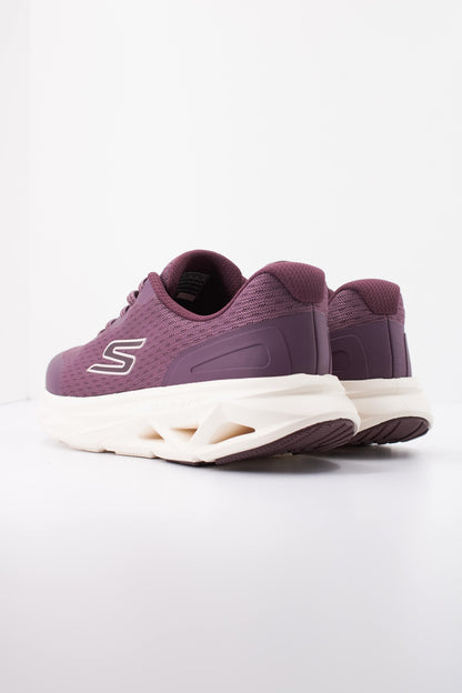 SKECHERS S GLIDE STEP V en color BURG  (4)