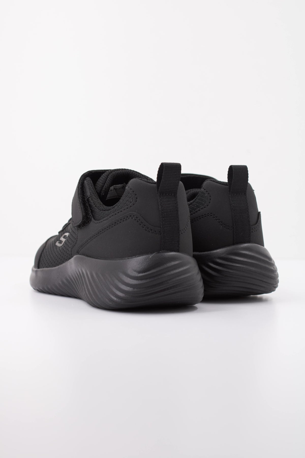 SKECHERS BOUNDER - TECHROX en color BBK  (4)