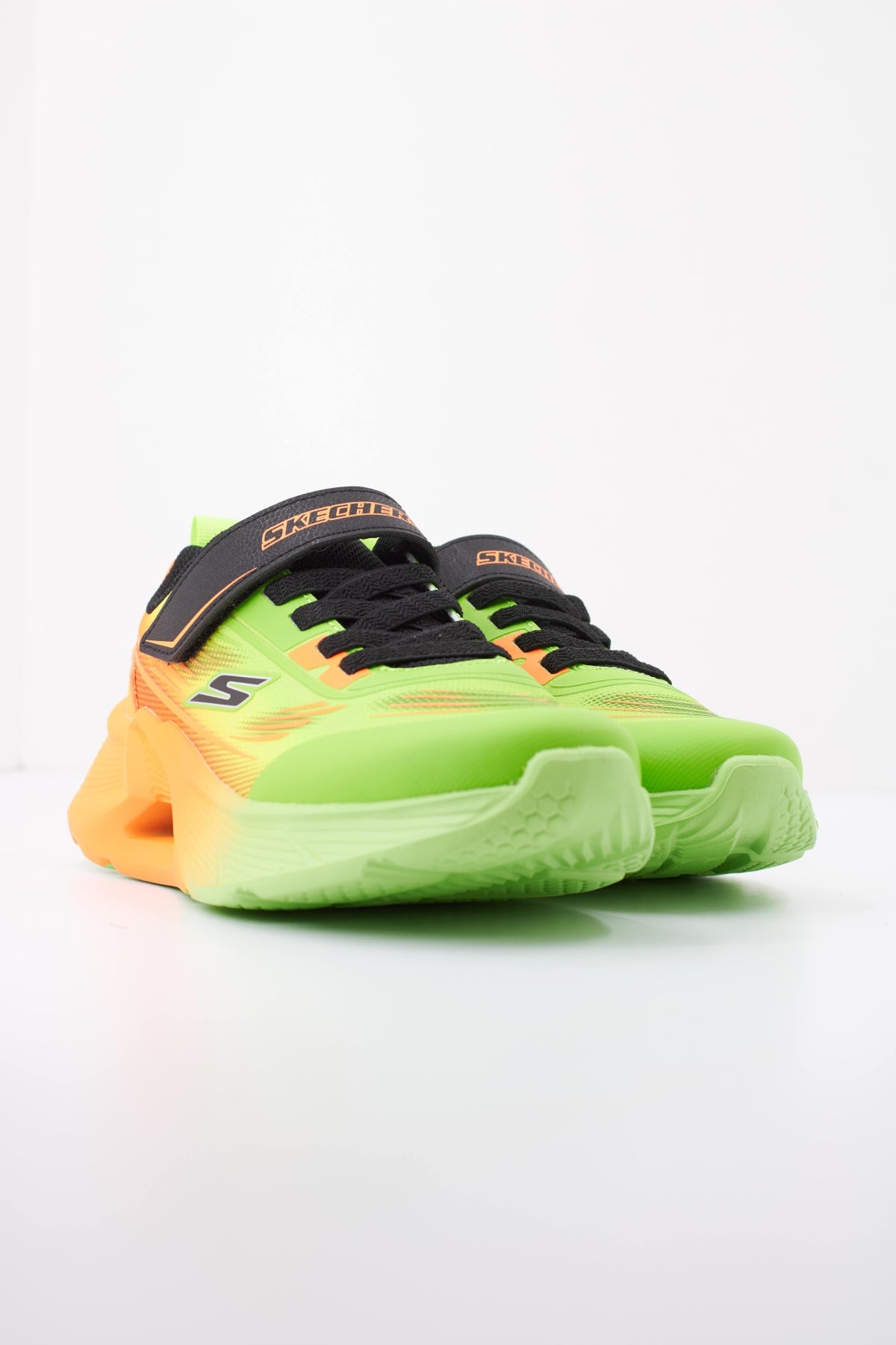 SKECHERS TIDAL TECH en color LMMT  (2)