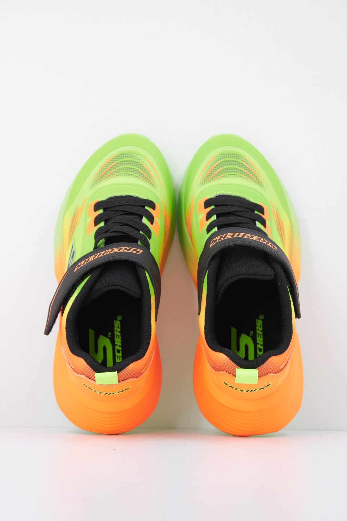 SKECHERS TIDAL TECH en color LMMT  (3)